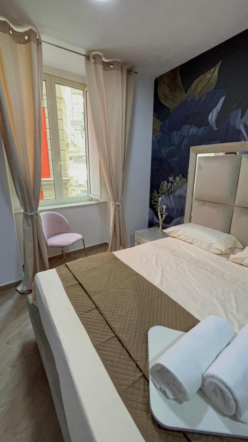In Piazzetta Bed & Breakfast Napoli Eksteriør bilde